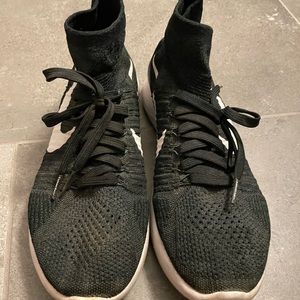 Nike Lunarepic size 9.5